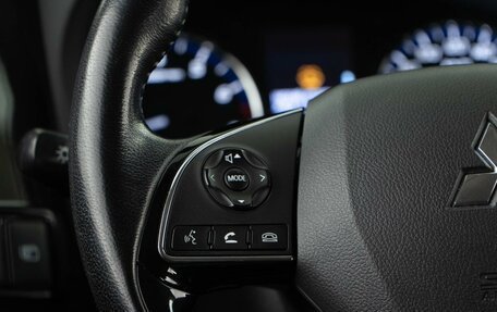 Mitsubishi Outlander III рестайлинг 3, 2019 год, 2 293 055 рублей, 13 фотография