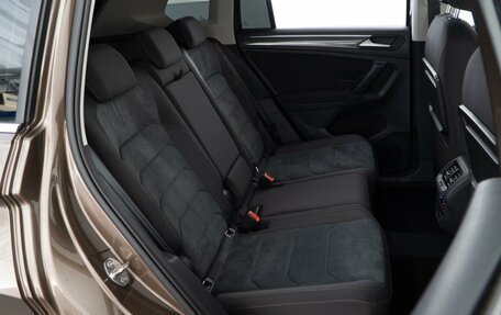 Volkswagen Tiguan II, 2020 год, 2 998 700 рублей, 7 фотография