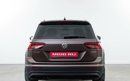 Volkswagen Tiguan II, 2020 год, 2 998 700 рублей, 4 фотография