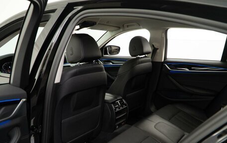 BMW 5 серия, 2019 год, 3 835 404 рублей, 12 фотография