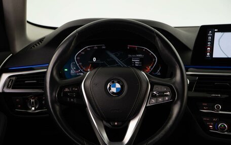 BMW 5 серия, 2019 год, 3 835 404 рублей, 13 фотография