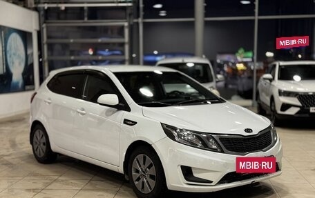 KIA Rio III рестайлинг, 2013 год, 869 000 рублей, 3 фотография