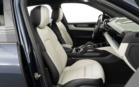 Porsche Cayenne III, 2023 год, 12 468 888 рублей, 10 фотография