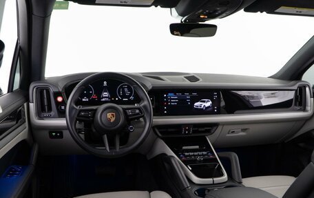 Porsche Cayenne III, 2023 год, 12 468 888 рублей, 8 фотография