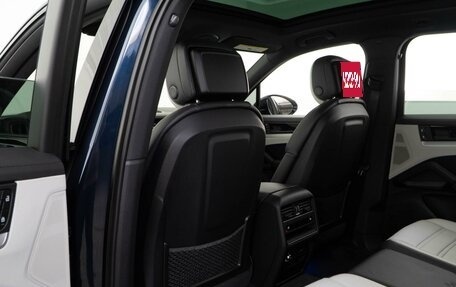 Porsche Cayenne III, 2023 год, 12 468 888 рублей, 13 фотография