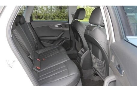 Audi A4, 2016 год, 1 690 555 рублей, 15 фотография