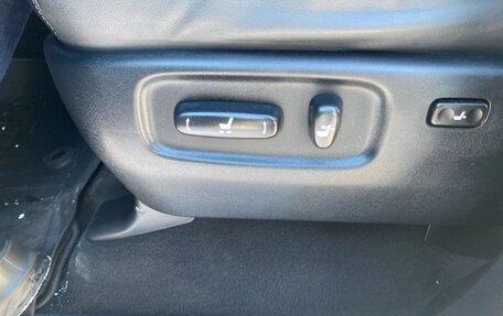 Toyota Land Cruiser 200, 2020 год, 7 950 000 рублей, 4 фотография