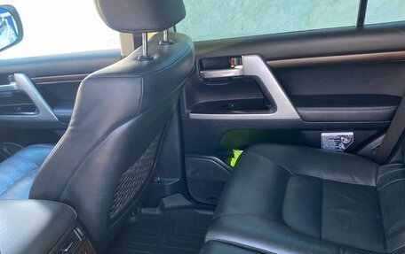 Toyota Land Cruiser 200, 2020 год, 7 950 000 рублей, 5 фотография