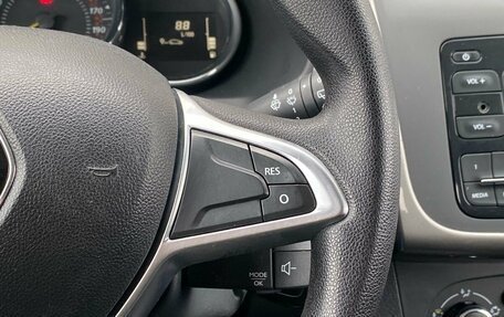 Renault Sandero II рестайлинг, 2019 год, 859 000 рублей, 17 фотография