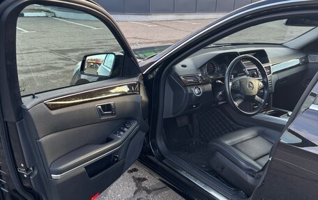 Mercedes-Benz E-Класс, 2012 год, 1 600 000 рублей, 7 фотография