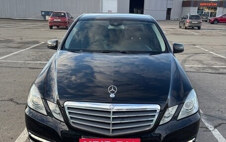 Mercedes-Benz E-Класс, 2012 год, 1 600 000 рублей, 6 фотография