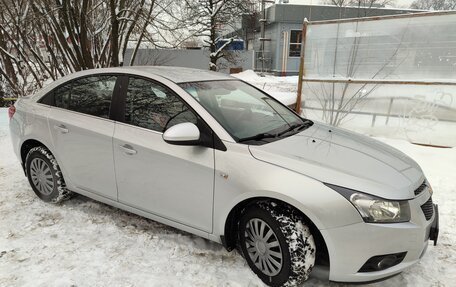 Chevrolet Cruze II, 2010 год, 675 000 рублей, 16 фотография