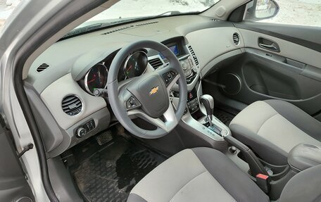 Chevrolet Cruze II, 2010 год, 675 000 рублей, 20 фотография