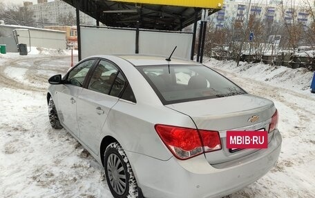 Chevrolet Cruze II, 2010 год, 675 000 рублей, 9 фотография