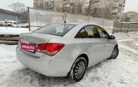 Chevrolet Cruze II, 2010 год, 675 000 рублей, 12 фотография