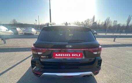 KIA Rio IV, 2021 год, 1 820 000 рублей, 2 фотография