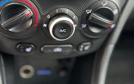 Hyundai Solaris II рестайлинг, 2011 год, 690 000 рублей, 9 фотография