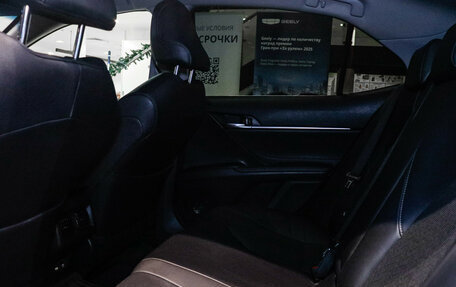 Toyota Camry, 2021 год, 3 330 000 рублей, 13 фотография