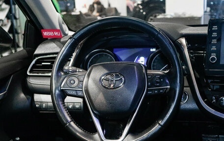 Toyota Camry, 2021 год, 3 330 000 рублей, 16 фотография