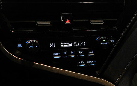 Toyota Camry, 2021 год, 3 330 000 рублей, 23 фотография