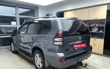 Toyota Land Cruiser Prado 120 рестайлинг, 2005 год, 1 620 000 рублей, 7 фотография