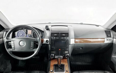 Volkswagen Touareg III, 2005 год, 670 000 рублей, 5 фотография
