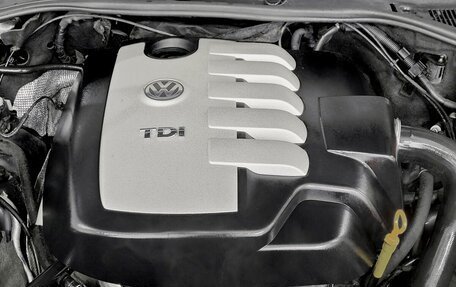 Volkswagen Touareg III, 2005 год, 670 000 рублей, 14 фотография