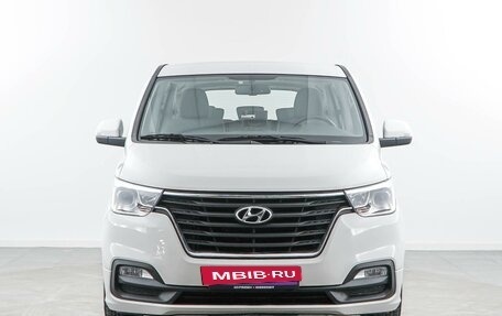 Hyundai H-1 II рестайлинг, 2019 год, 3 298 888 рублей, 3 фотография