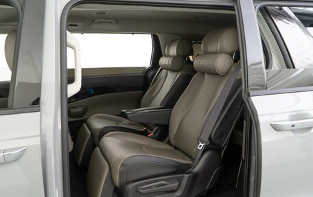 KIA Carnival, 2025 год, 7 087 055 рублей, 12 фотография