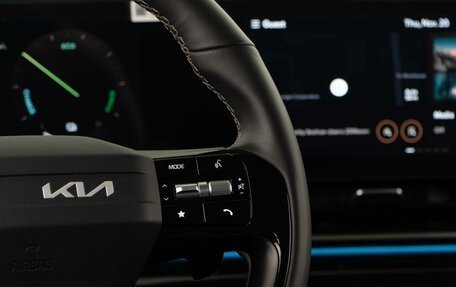 KIA Carnival, 2025 год, 7 087 055 рублей, 20 фотография