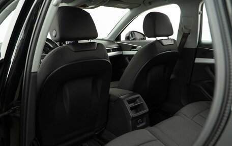 Audi A4, 2018 год, 2 274 444 рублей, 11 фотография