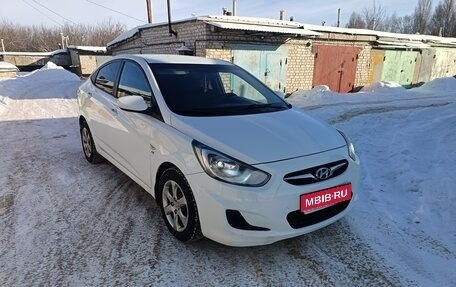Hyundai Solaris II рестайлинг, 2011 год, 729 000 рублей, 1 фотография