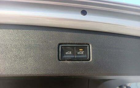 Volkswagen Tiguan II, 2020 год, 3 049 000 рублей, 19 фотография