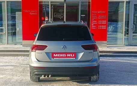 Volkswagen Tiguan II, 2020 год, 3 049 000 рублей, 6 фотография