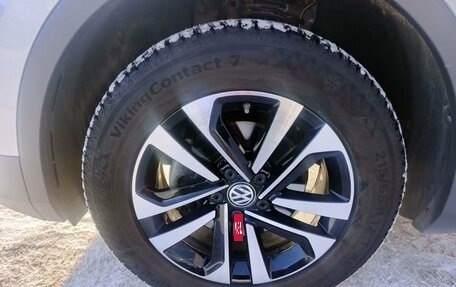 Volkswagen Tiguan II, 2020 год, 3 049 000 рублей, 10 фотография