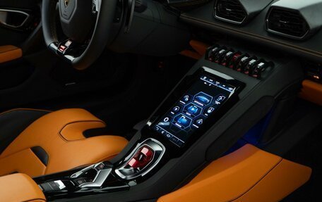 Lamborghini Huracán, 2022 год, 29 999 404 рублей, 17 фотография