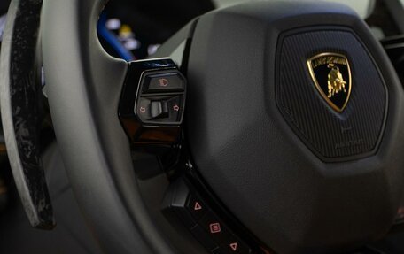 Lamborghini Huracán, 2022 год, 29 999 404 рублей, 15 фотография