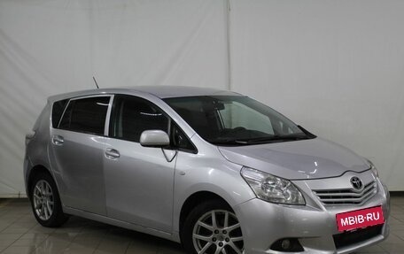 Toyota Verso I, 2010 год, 895 000 рублей, 3 фотография