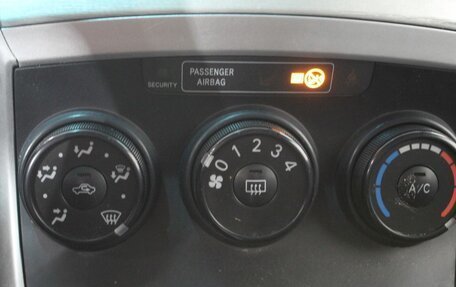 Toyota Verso I, 2010 год, 895 000 рублей, 18 фотография