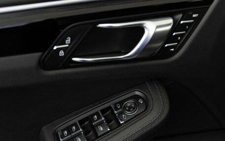 Porsche Macan I рестайлинг, 2023 год, 6 998 999 рублей, 16 фотография