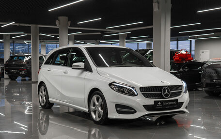 Mercedes-Benz B-Класс, 2015 год, 1 580 000 рублей, 2 фотография