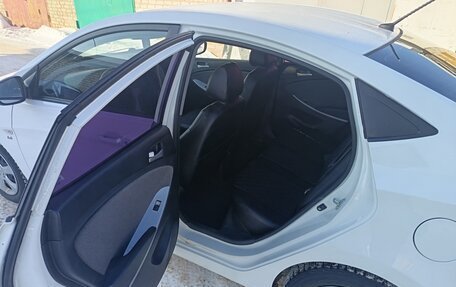 Hyundai Solaris II рестайлинг, 2011 год, 729 000 рублей, 11 фотография