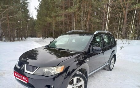 Mitsubishi Outlander III рестайлинг 3, 2008 год, 1 149 999 рублей, 2 фотография