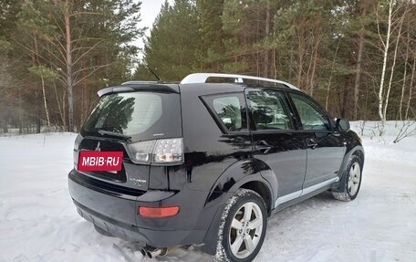 Mitsubishi Outlander III рестайлинг 3, 2008 год, 1 149 999 рублей, 3 фотография
