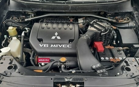 Mitsubishi Outlander III рестайлинг 3, 2008 год, 1 149 999 рублей, 9 фотография