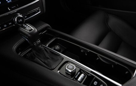 Volvo V90 Cross Country I рестайлинг, 2018 год, 3 198 077 рублей, 15 фотография