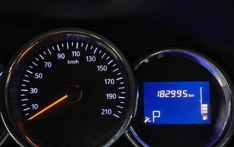 Renault Logan II, 2015 год, 663 000 рублей, 13 фотография