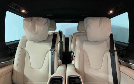 Mercedes-Benz V-Класс, 2024 год, 18 025 000 рублей, 32 фотография