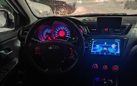 KIA Rio III рестайлинг, 2015 год, 750 000 рублей, 20 фотография