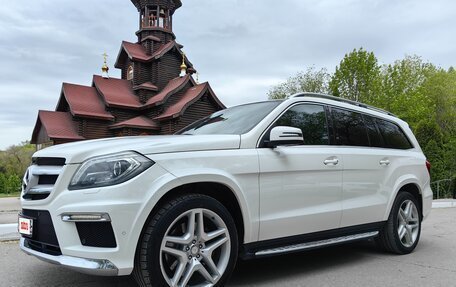 Mercedes-Benz GL-Класс, 2015 год, 3 500 000 рублей, 5 фотография